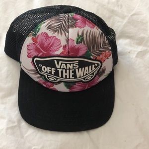 Vans off the wall hat
